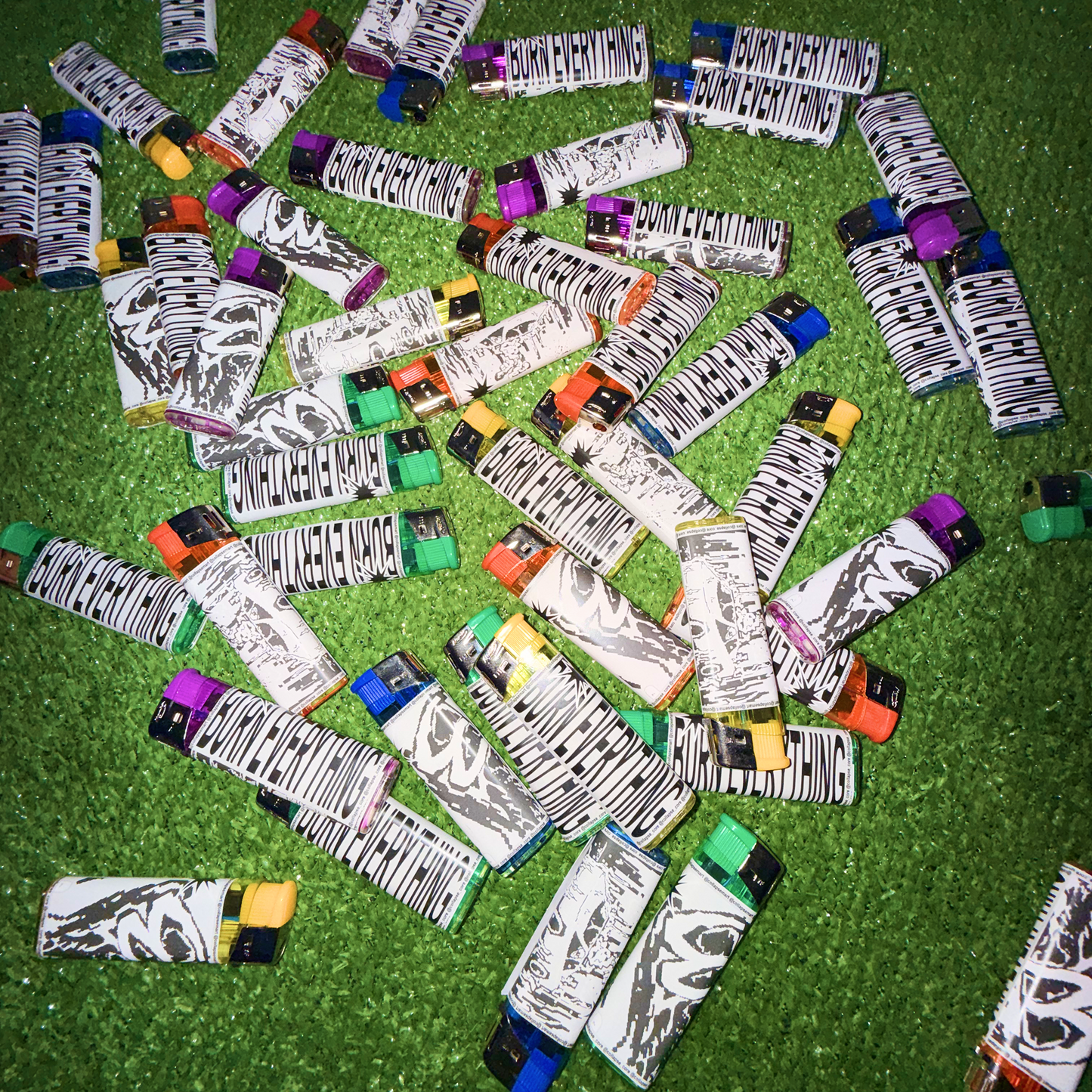 LIGHTER ONE LAS CIGARETTE BEFORE THE COLLAPSE